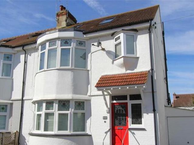 House for sale in Alton Barnes, Essex