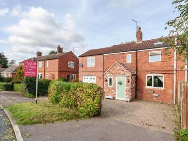 House for sale in Brayford, Lincolnshire