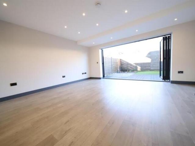 Farm for sale in Brayford, Lincolnshire