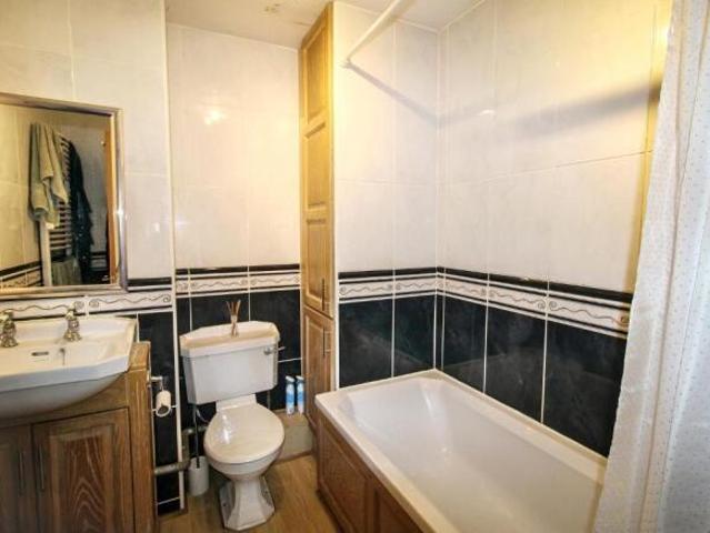 Farm for sale in Swindon, England