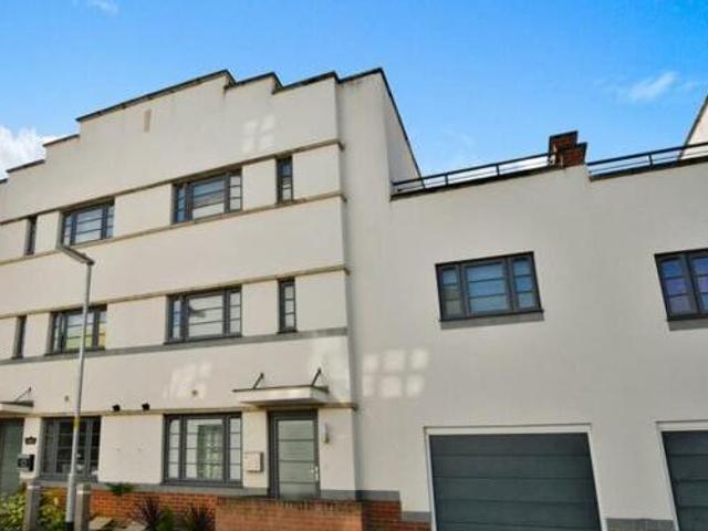 House for sale in Northampton, Northamptonshire