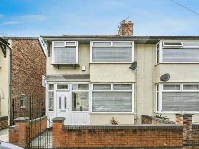 House for sale in Calderstones