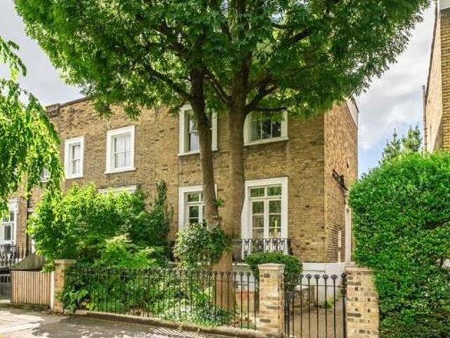 House for sale in Lyons, Greater London