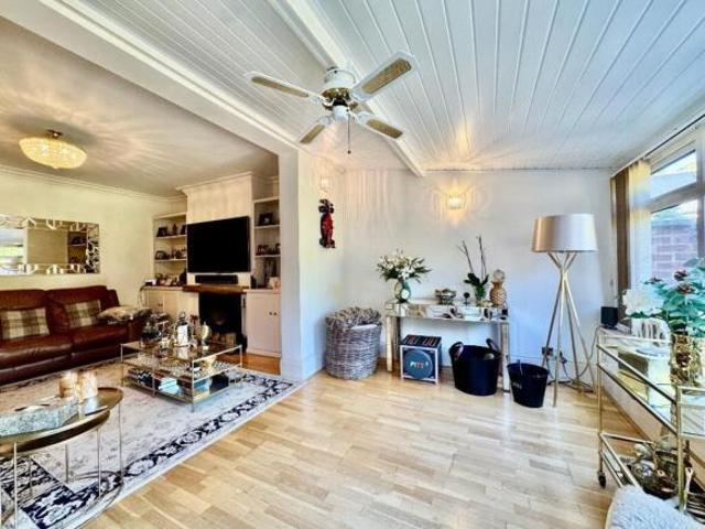 Farm for sale in Luton