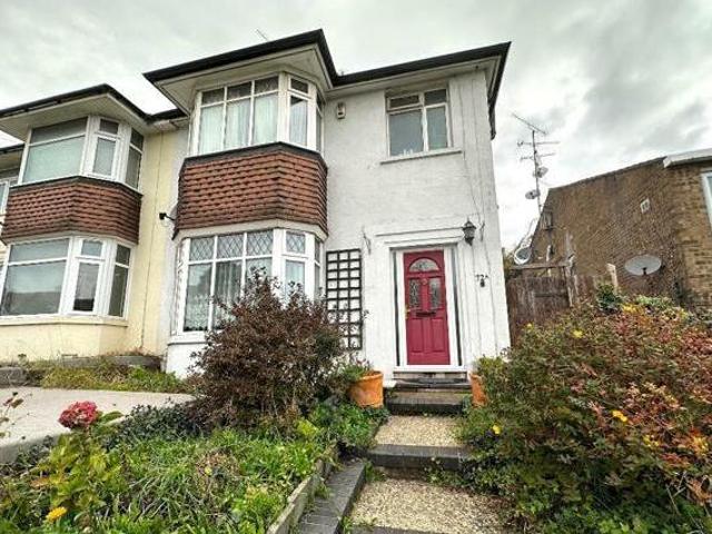 House for sale in Luton