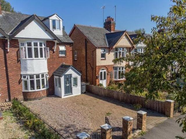 House for sale in Market Harborough, Harborough