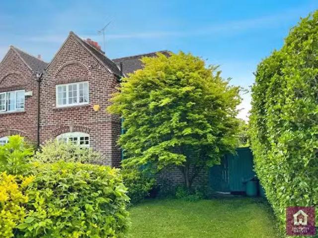 House for sale in Pulford