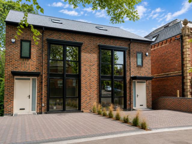 Farm for sale in Meersbrook, South Yorkshire