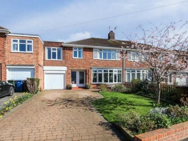 House for sale in Newcastle-under-Lyme, Staffordshire