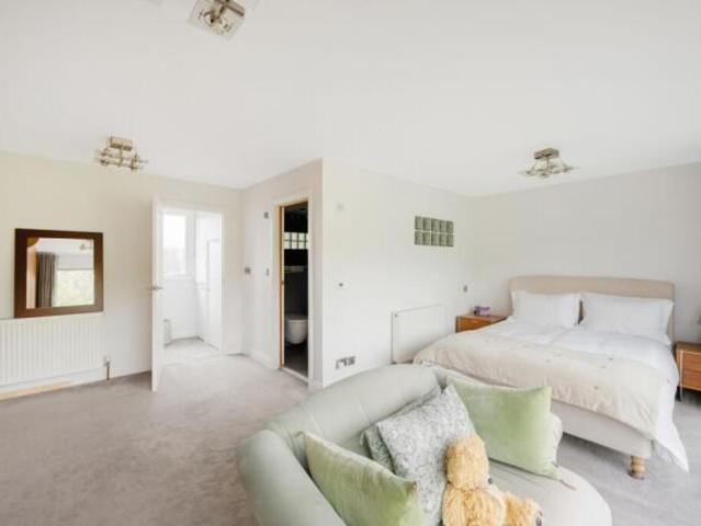Farm for sale in Cat Hill, England