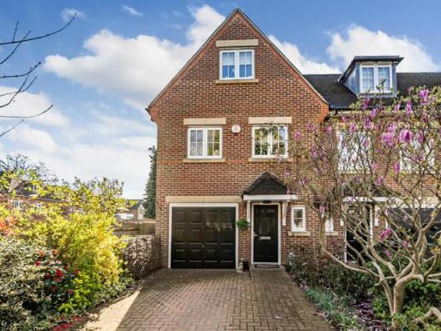 House for sale in North Watford, Hertfordshire