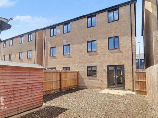 Farm for sale in Hampton Green, Cambridgeshire