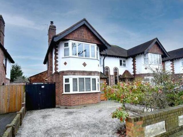 House for sale in New Malden, Greater London