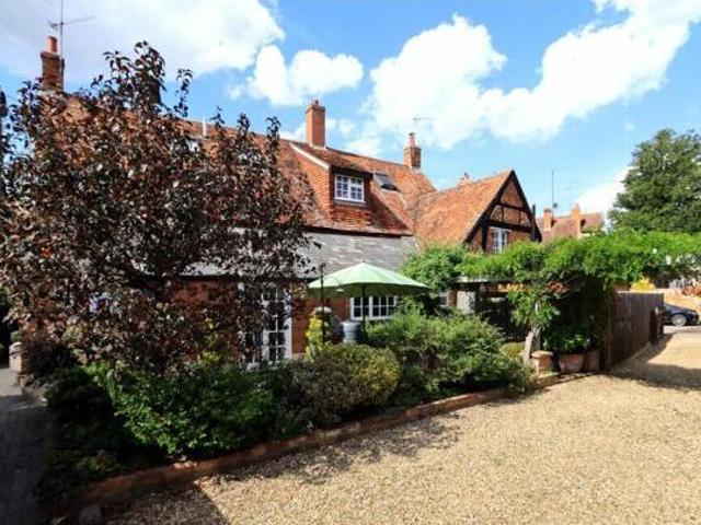 House for sale in Newport Pagnell