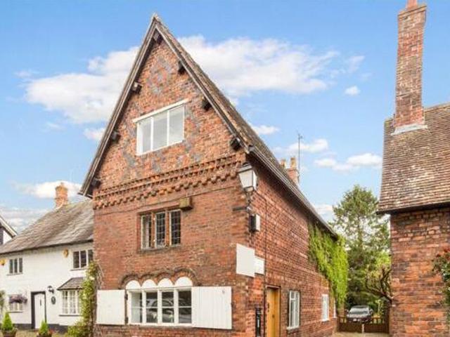 House for sale in Northwich Town Centre, Northwich