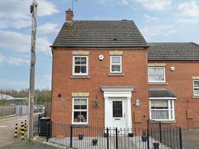 House for sale in Camp Hill, Warwickshire