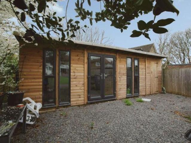 Farm for sale in Beddington, Greater London