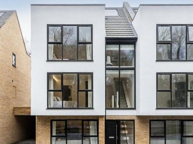 House for sale in Surrey