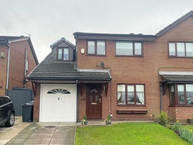 House for sale in Roby Mill, Lancashire