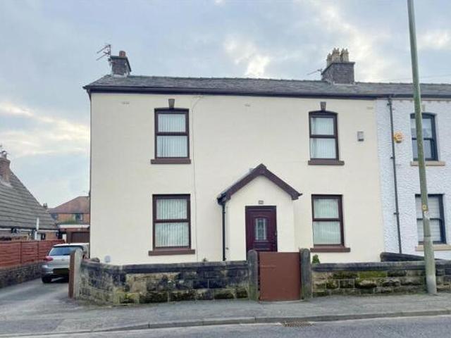 House for sale in Roby Mill, Lancashire
