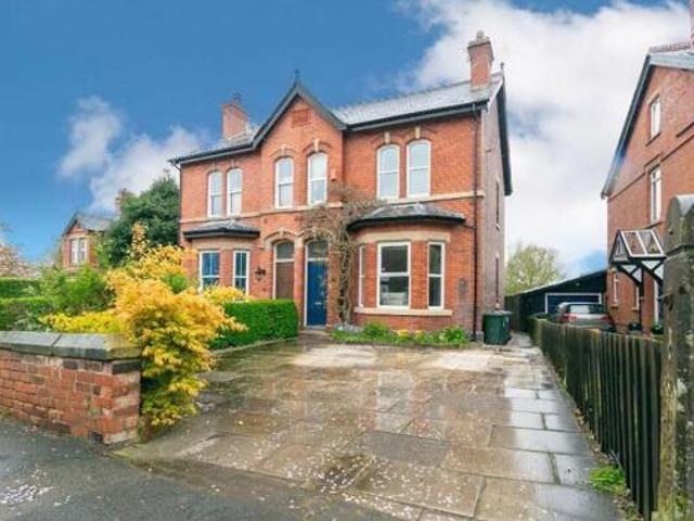 House for sale in Roby Mill, Lancashire