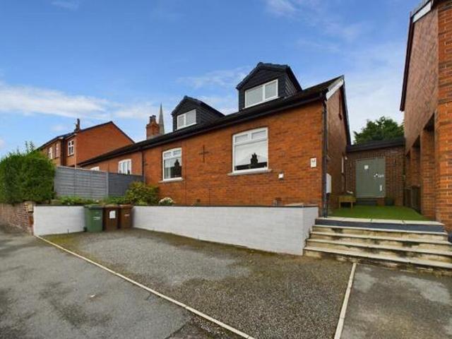 House for sale in Ossett, West Yorkshire