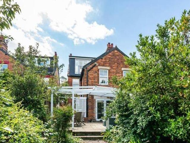 House for sale in The Slade, Oxfordshire