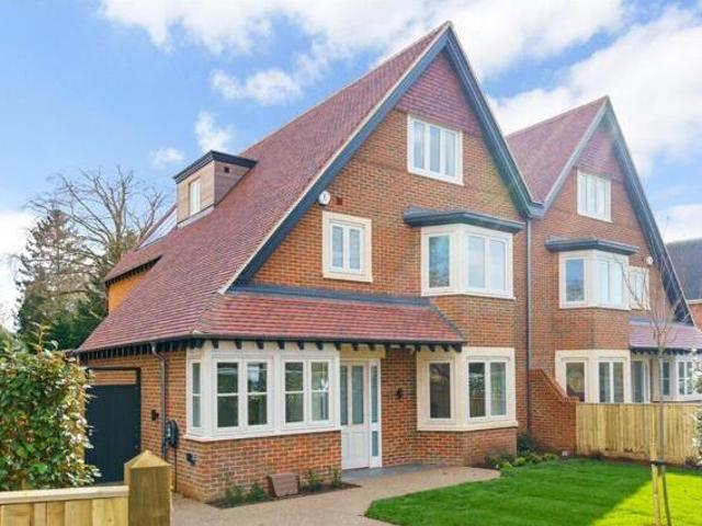 House for sale in The Slade, Oxfordshire
