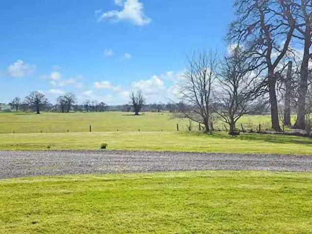House for sale in Bowling Bank