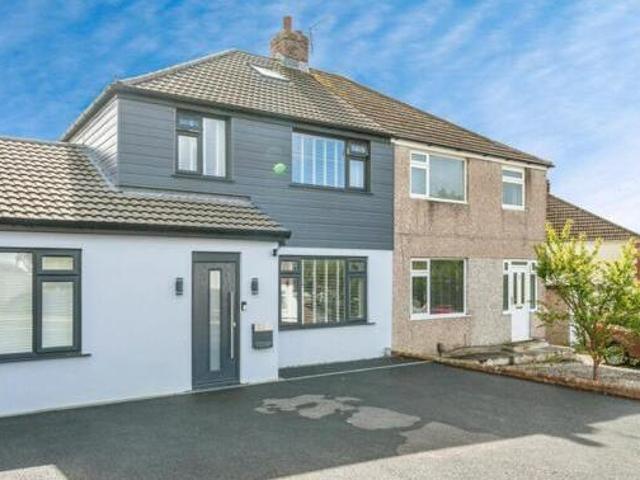House for sale in Follaton, Strode