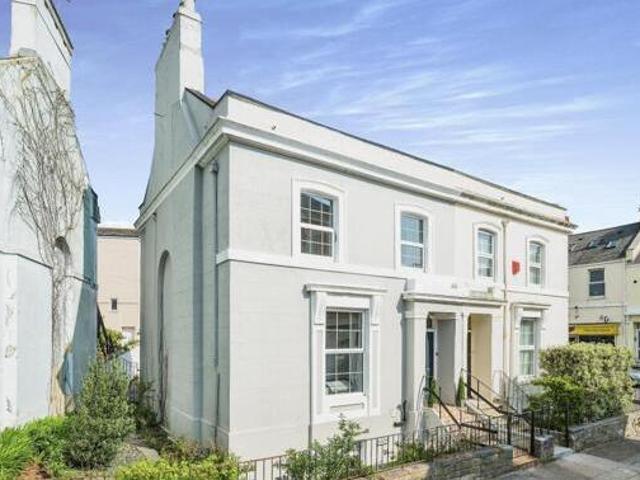 House for sale in Follaton, Strode