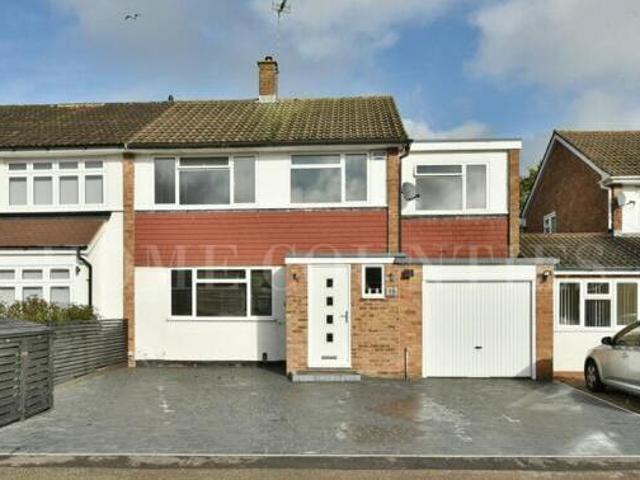 House for sale in Potters Bar, Hertfordshire