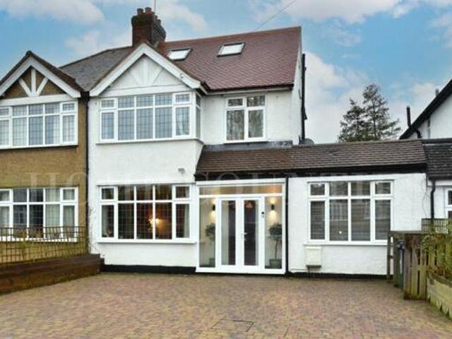 House for sale in Potters Bar, Hertsmere