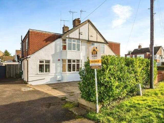 House for sale in Potters Bar
