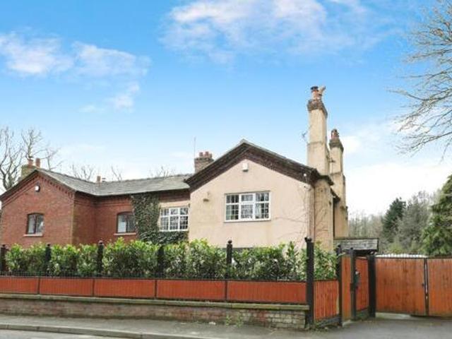 House for sale in Prescot, Knowsley