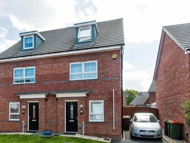 House for sale in Higher Bartle, Lancashire