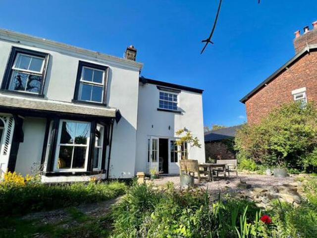 House for sale in City of London, Greater London