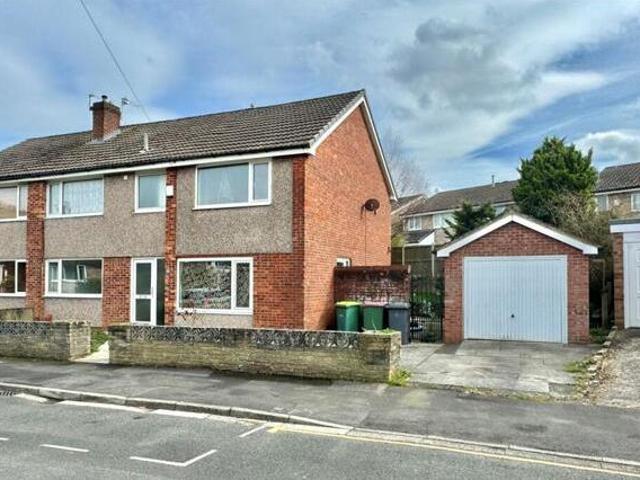 House for sale in Sharoe Green, Higher Bartle