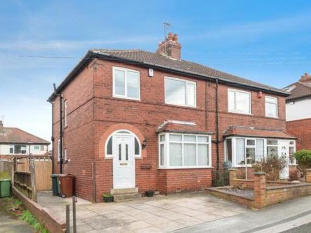 House for sale in Pudsey, West Yorkshire