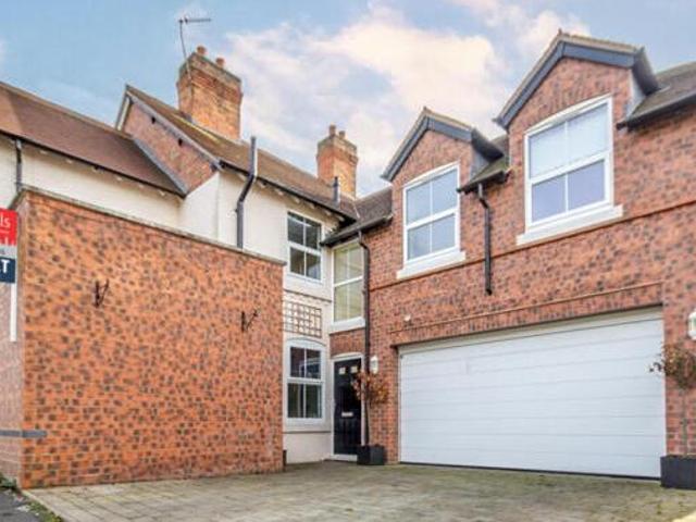 House for sale in East Midlands