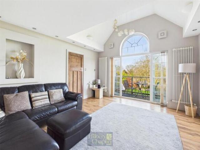 Farm for sale in Navestock Side