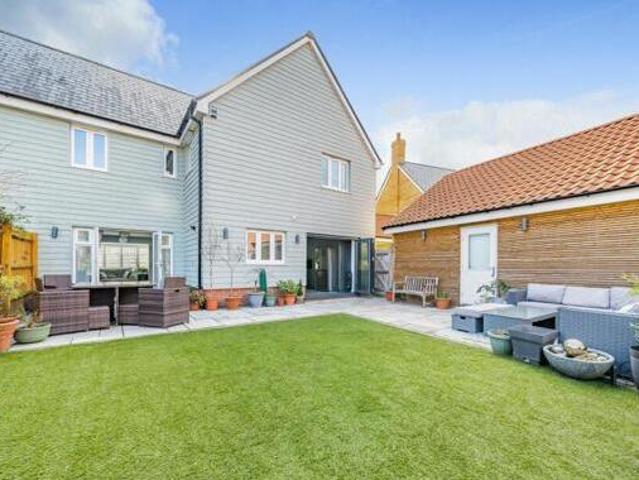 House for sale in Elizabeth Gardens, Rochford
