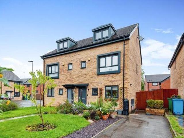 House for sale in Halton