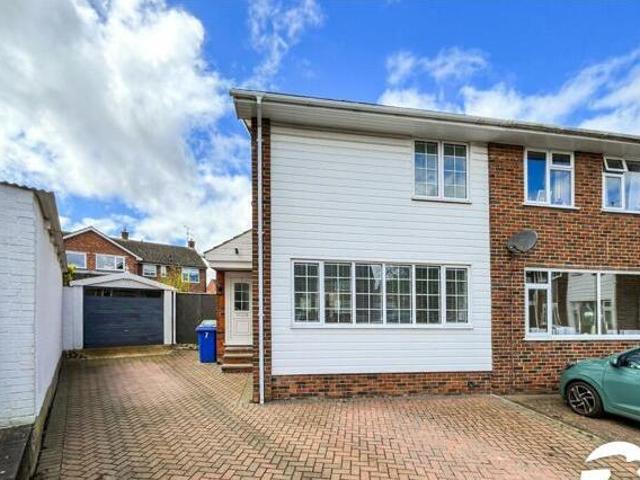 House for sale in Oad Street, Kent