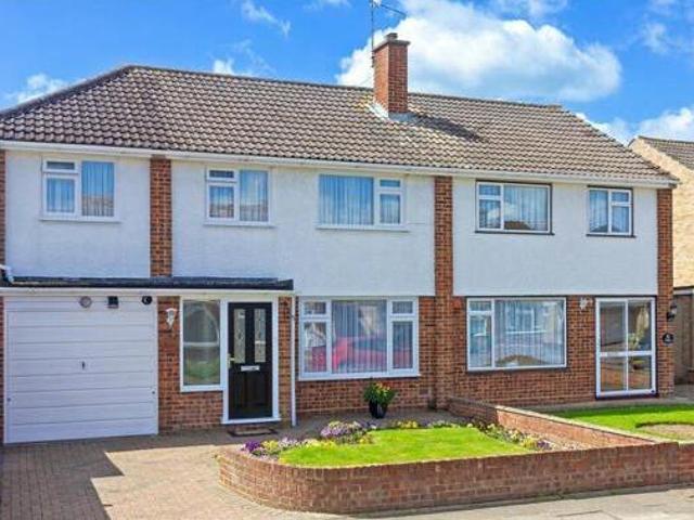 House for sale in Oad Street, Kent