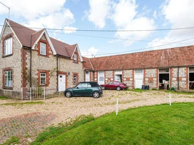 House for sale in Barton Stacey, Hampshire