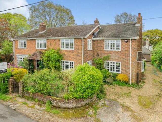 House for sale in Barton Stacey, Hampshire