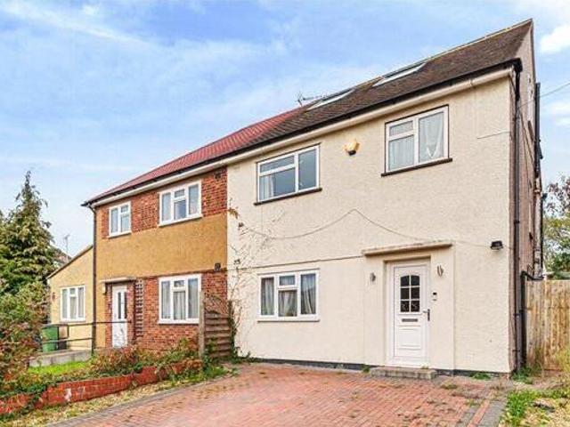 House for sale in Little Stanmore, Greater London