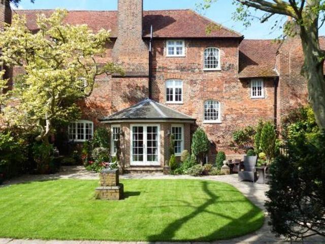 House for sale in Old Town, Shephall