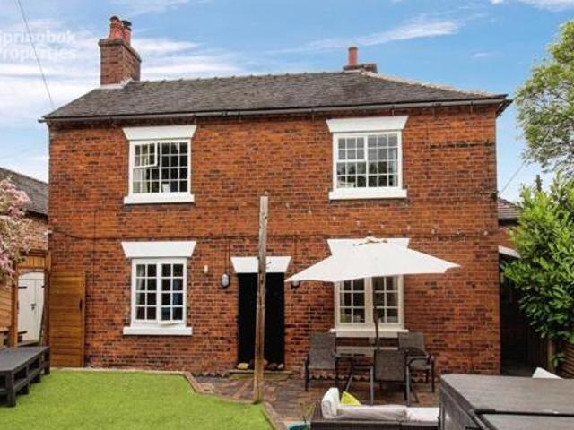 House for sale in Stone, Baswich